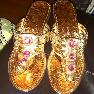 FANCY GOLD FANCY FEMALE SLIPPERS NEW